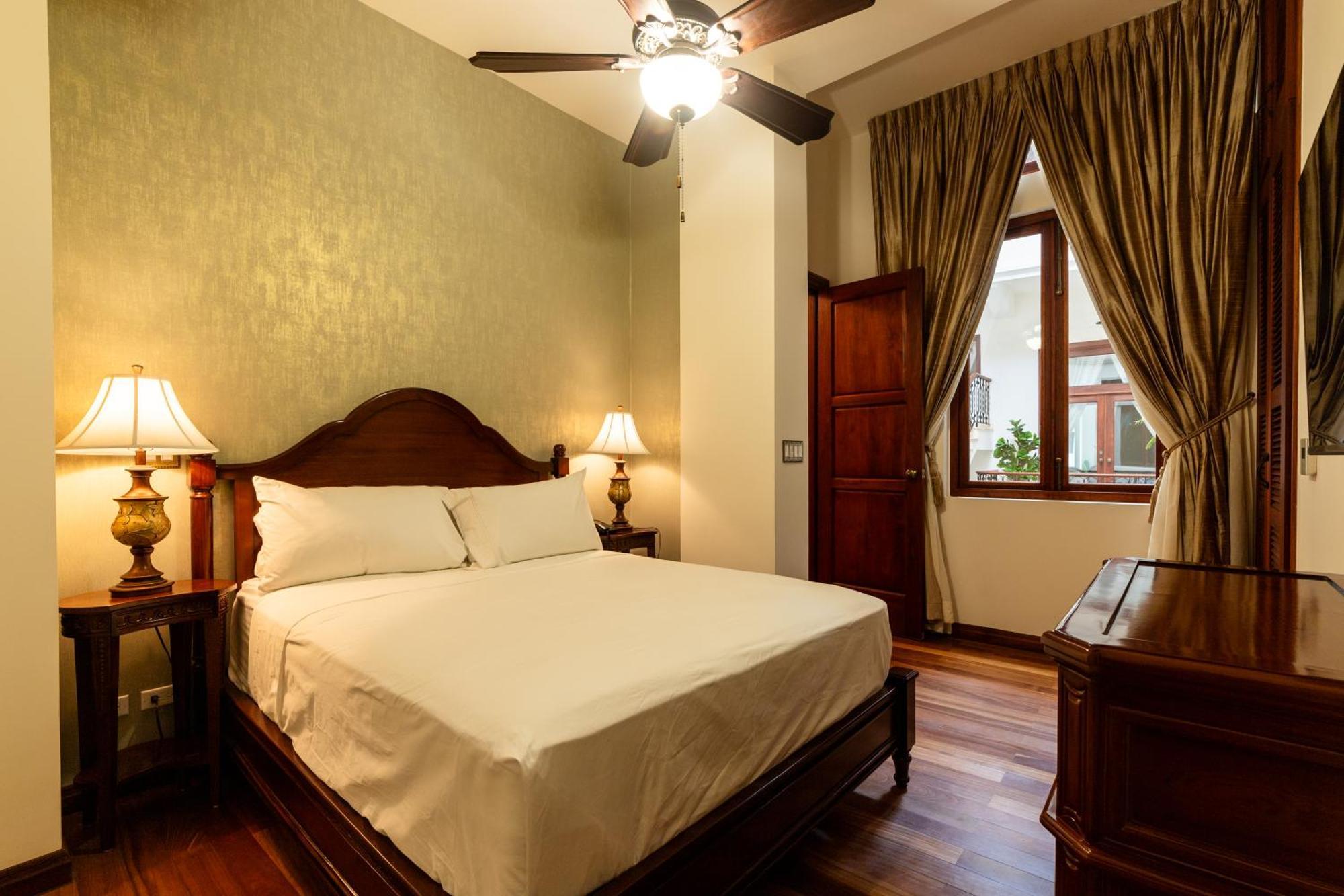 Hotel Plaza Herrera Панама Экстерьер фото