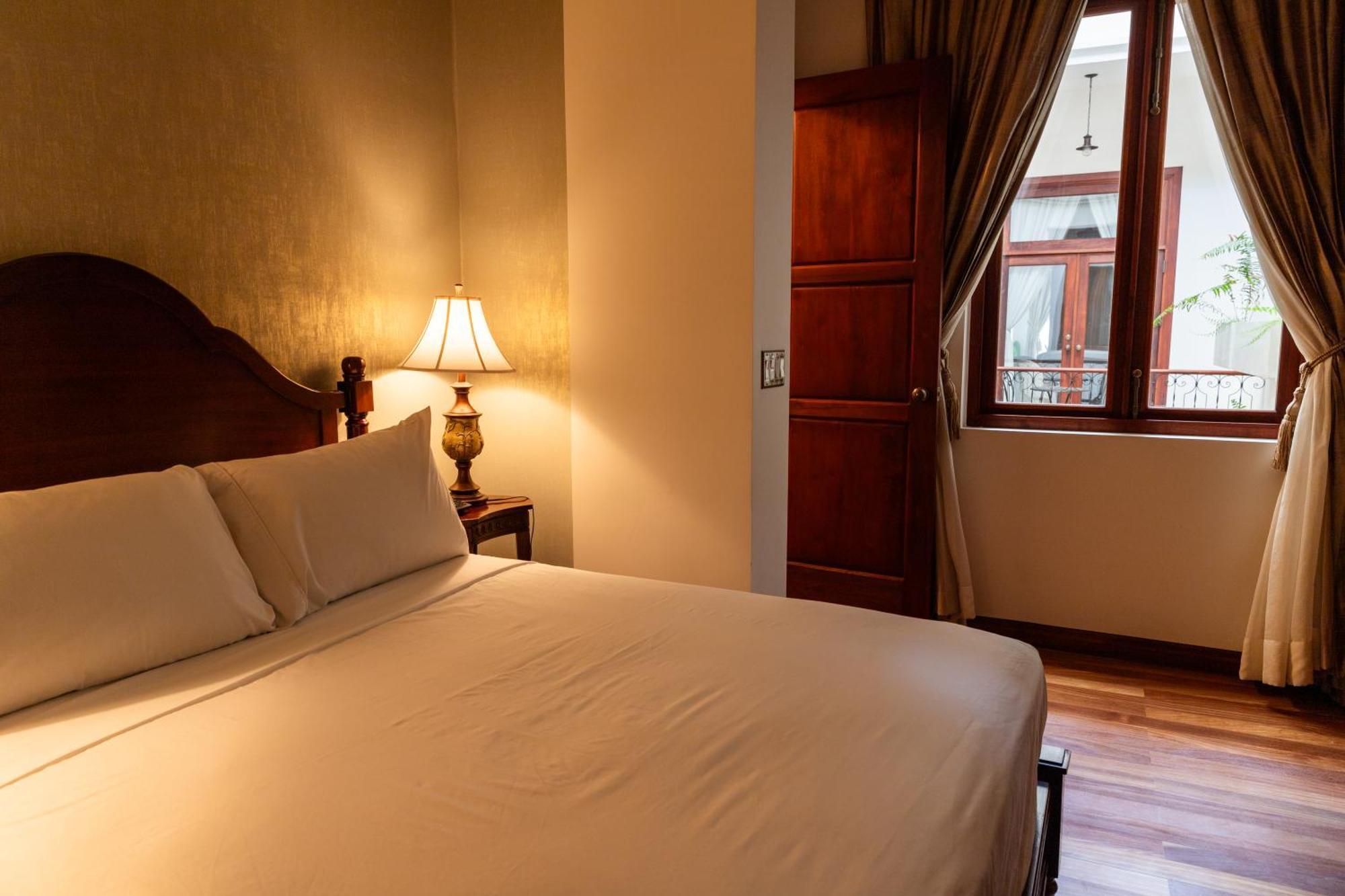 Hotel Plaza Herrera Панама Экстерьер фото