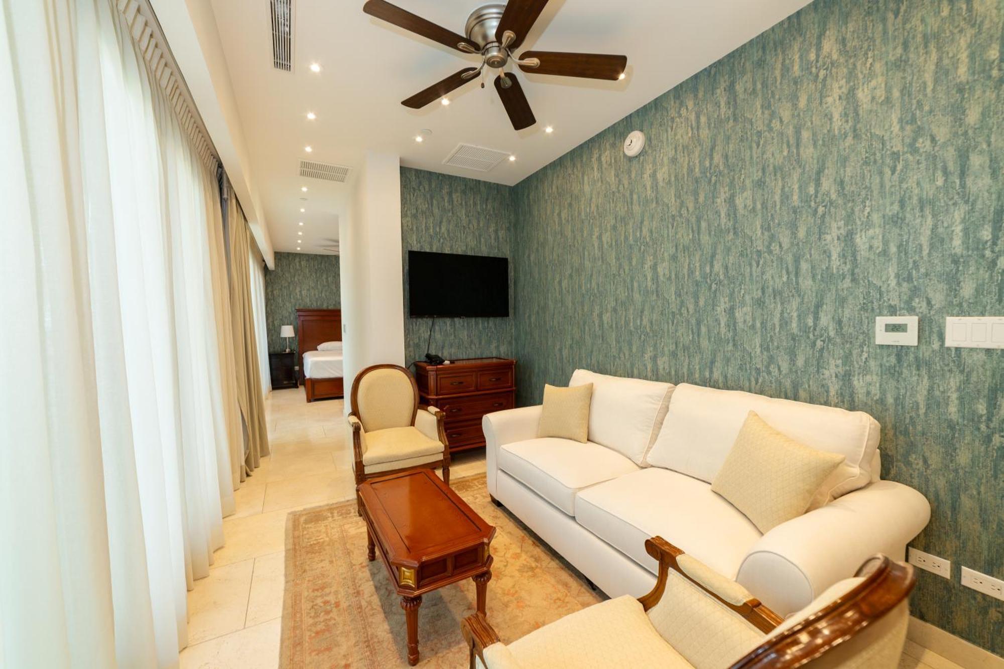 Hotel Plaza Herrera Панама Экстерьер фото