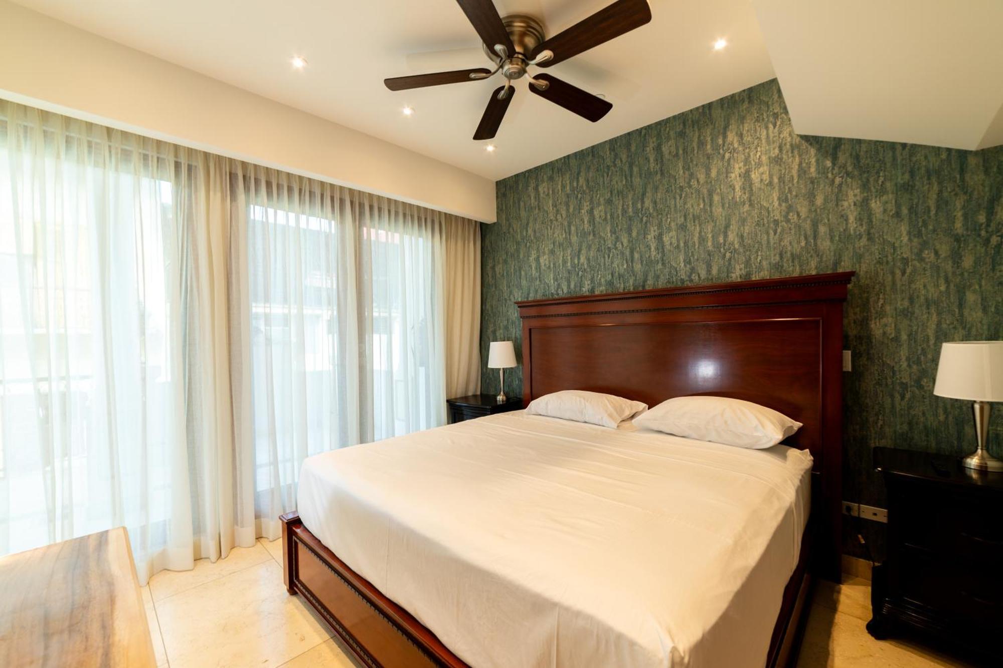 Hotel Plaza Herrera Панама Экстерьер фото