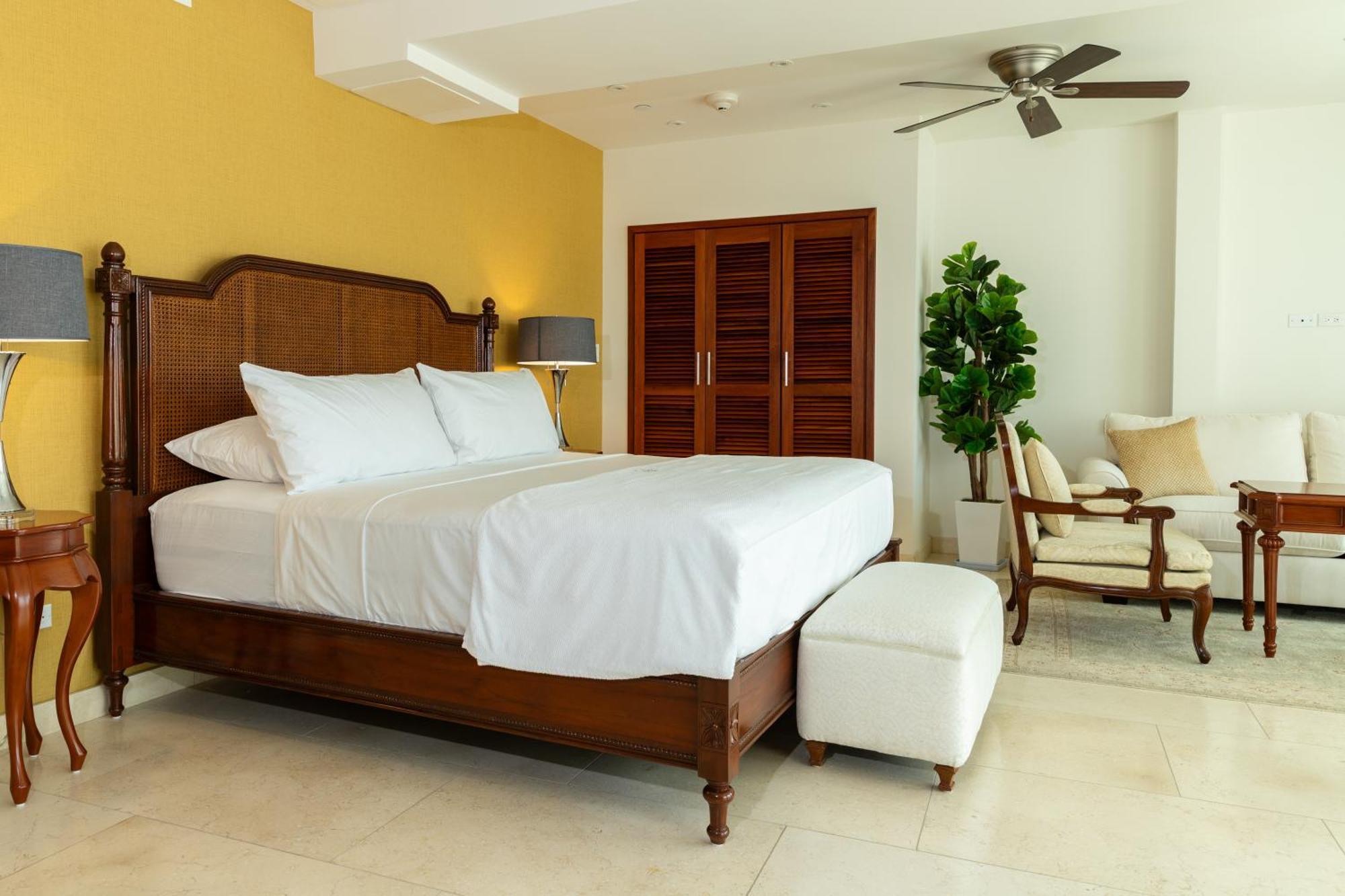 Hotel Plaza Herrera Панама Экстерьер фото