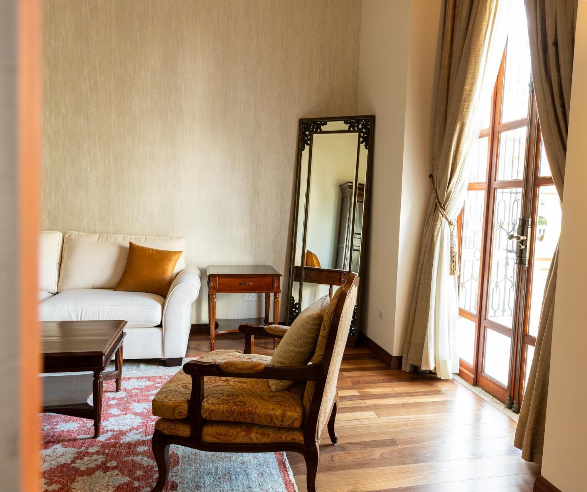 Hotel Plaza Herrera Панама Экстерьер фото